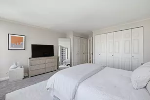 111 E Chestnut St, Chicago, IL 60611 - Photo 21