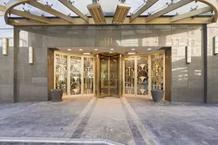 111 E Chestnut St, Chicago, IL 60611 - Photo 3