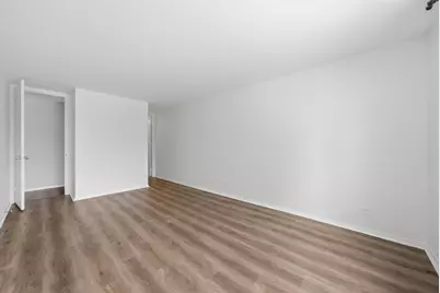 4000 Triumvera Drive #201A, Glenview, IL 60025 - Photo 23