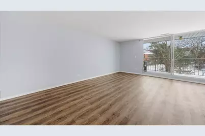 4000 Triumvera Drive #201A, Glenview, IL 60025 - Photo 5