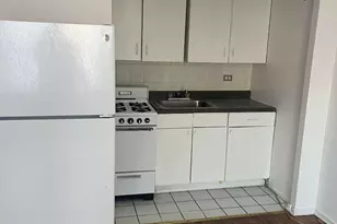 2600 W Berwyn Ave, Chicago, IL 60625 - Photo 3