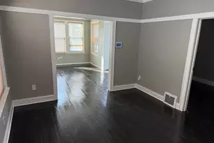 7131 S Wood St, Chicago, IL 60636 - Photo 11