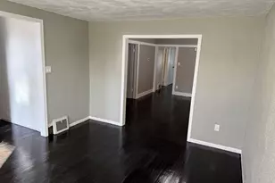 7131 S Wood St, Chicago, IL 60636 - Photo 5