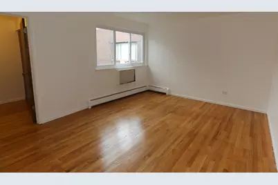 1040 W Hollywood Avenue #412, Chicago, IL 60660 - Photo 7