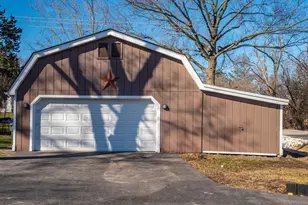 5536 Howard Ave, La Grange Highlands, IL 60525 - Photo 3