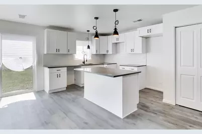 142 W 156th Place, Harvey, IL 60426 - Photo 9