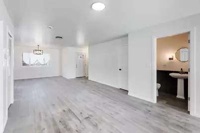 142 W 156th Place, Harvey, IL 60426 - Photo 5