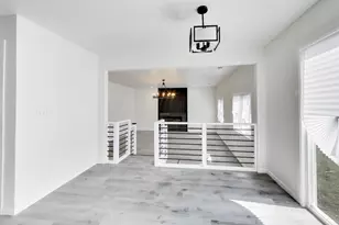 142 W 156th Pl, Harvey, IL 60426 - Photo 7