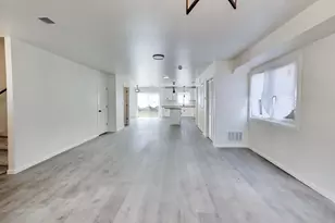 142 W 156th Pl, Harvey, IL 60426 - Photo 3