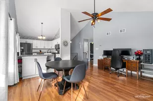 3212 Pioneer Ct, Joliet, IL 60431 - Photo 5