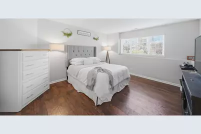 542 Cary Woods Circle, Cary, IL 60013 - Photo 19