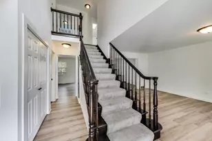 1329 Neskola Ct, Naperville, IL 60564 - Photo 5