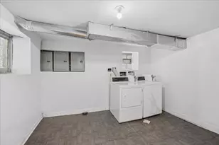 1033 N Lawndale Ave, Chicago, IL 60651 - Photo 17