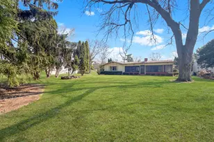 1318 Ridgefield Rd, Freeport, IL 61032 - Photo 45