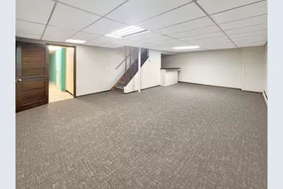 1318 Ridgefield Road, Freeport, IL 61032 - Photo 33