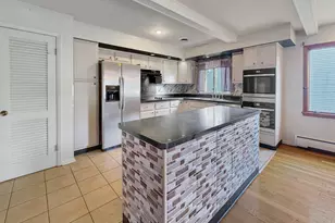 1318 Ridgefield Rd, Freeport, IL 61032 - Photo 11