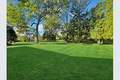 1318 Ridgefield Road, Freeport, IL 61032 - Photo 5