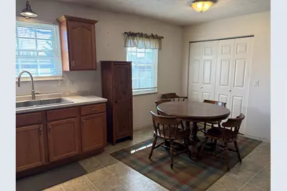 525 Kristy Drive, Centralia, IL 62801 - Photo 11