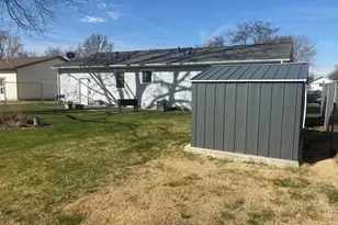 525 Kristy Dr, Centralia, IL 62801 - Photo 5