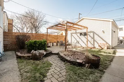 2136 N Avers Avenue #2, Chicago, IL 60647 - Photo 17