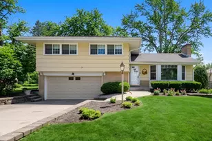 417 Naperville Rd, Clarendon Hills, IL 60514 - Photo 1