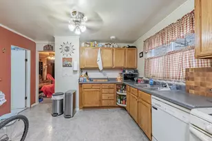 513 N Park St, Westmont, IL 60559 - Photo 5