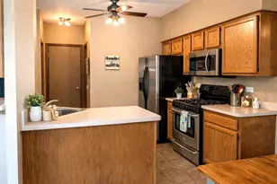 1567 Spaulding Rd, Bartlett, IL 60103 - Photo 3