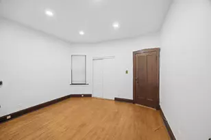 [Address not provided], Chicago, IL 60637 - Photo 9