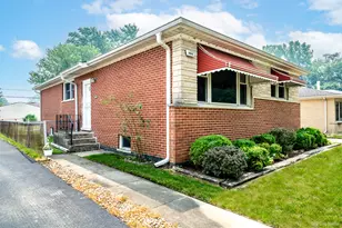 14841 Trumbull Ave, Midlothian, IL 60445 - Photo 1