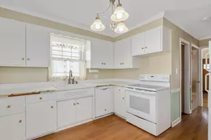 [Address not provided], La Grange, IL 60525 - Photo 9