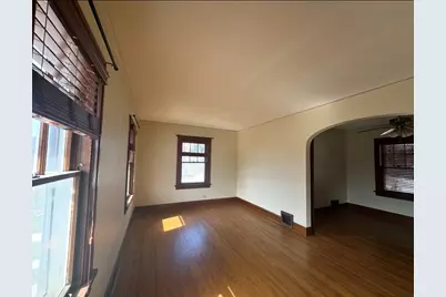 [Address not provided], Elgin, IL 60123 - Photo 7