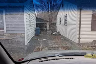 905 N Wesley St, Springfield, IL 62702 - Photo 11