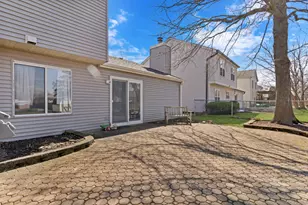 1388 Huntington Dr, Mundelein, IL 60060 - Photo 25