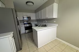 2473 Dickens Dr, Aurora, IL 60503 - Photo 5