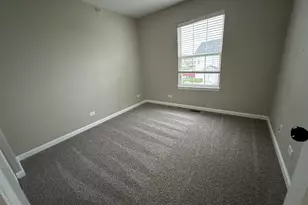 2473 Dickens Dr, Aurora, IL 60503 - Photo 11