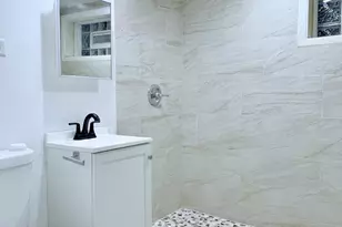 18136 Oakwood Ave, Lansing, IL 60438 - Photo 11