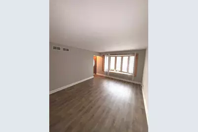 18136 Oakwood Avenue, Lansing, IL 60438 - Photo 3