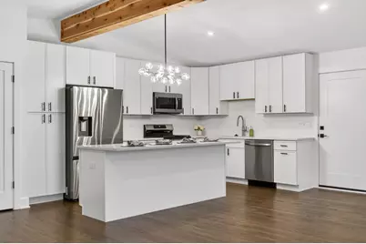 241 E Schick Road, Bloomingdale, IL 60108 - Photo 9