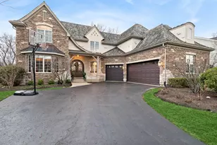 611 Ames St, Libertyville, IL 60048 - Photo 1