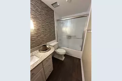 4 Oak Brook Club Drive #G205, Oak Brook, IL 60523 - Photo 41