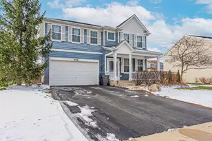 408 Fountain Ave, Elgin, IL 60124 - Photo 1