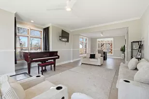 115 E Woodlawn Rd, New Lenox, IL 60451 - Photo 9