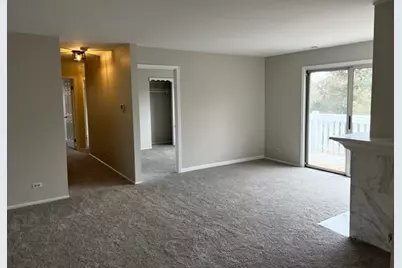 1437 Clairmont Court #200, Vernon Hills, IL 60061 - Photo 5