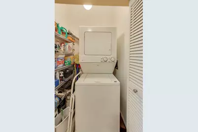 230 W Division Street #1405, Chicago, IL 60610 - Photo 19