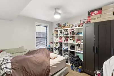 2032 W Birchwood Avenue, Chicago, IL 60645 - Photo 11