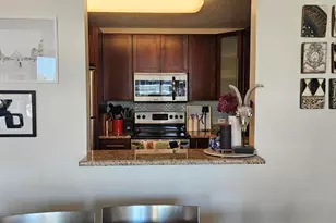 33 W Delaware Pl, Chicago, IL 60610 - Photo 5