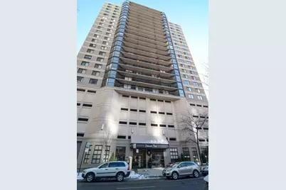 33 W Delaware Place #15H, Chicago, IL 60610 - Photo 1