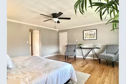 7113 Clarendon Hills Road, Darien, IL 60561 - Photo 29