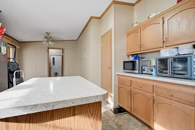 6009 Park Road, Clifton, IL 61727 - Photo 11