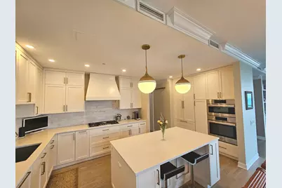 415 E North Water Street #1403, Chicago, IL 60611 - Photo 17